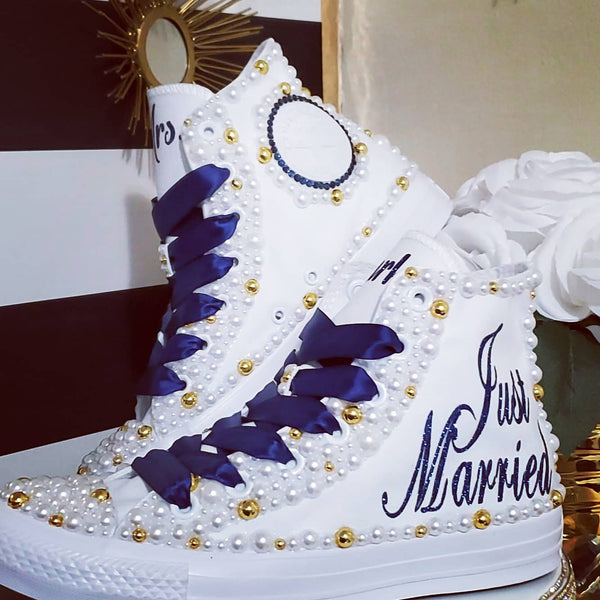 "Just Married" Pearl Converse